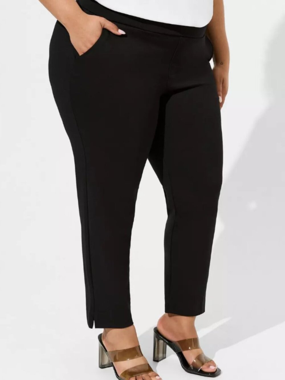 TORRID Pull-On Relaxed High-Rise Pant (NWT)